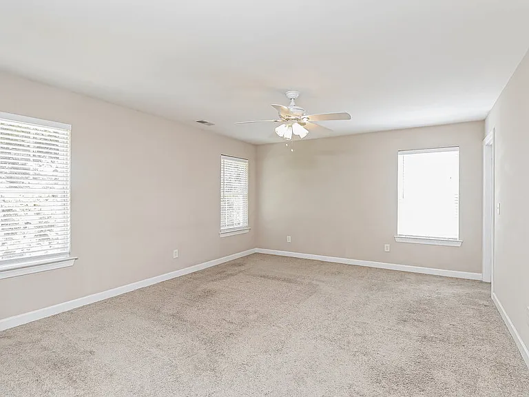 2865 Island Point Dr NW — Photo 11
