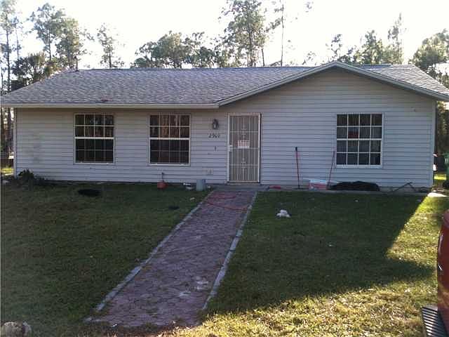 1st image of 2960 2nd Ave NE