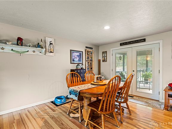 2nd image of 1440 Meadow Moor Dr