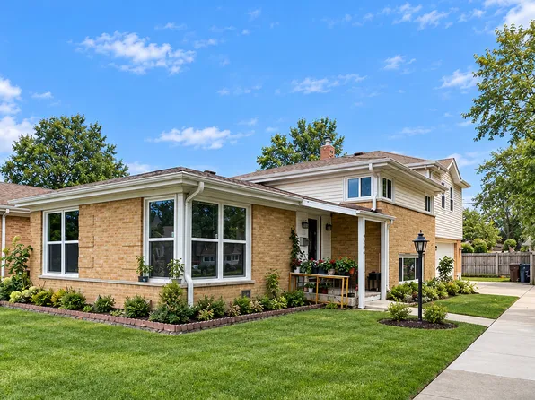 9206 Kostner Ave, Skokie, IL 60076