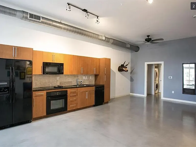2235 E 6th St #217 — Photo 2