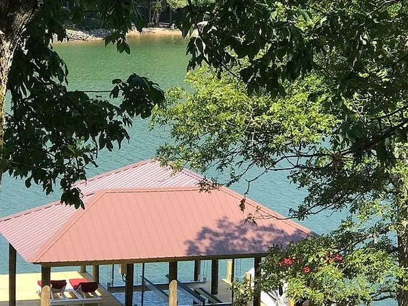 17014 Landover Rd, Charlotte, NC 28278