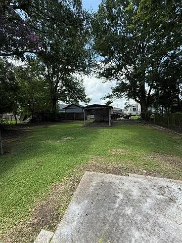3 bed, 2.0 bath, 750 sqft, $1,700 — Photo 3