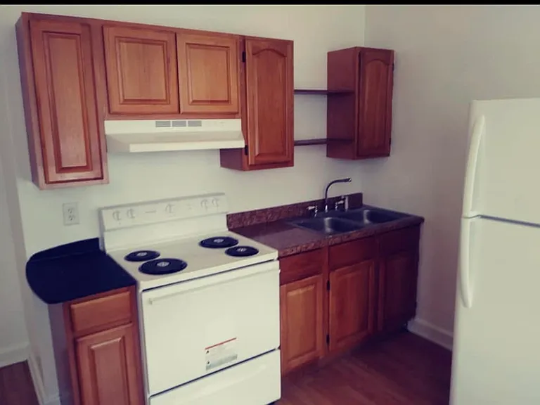 677 N Locust St #1 — Photo 5