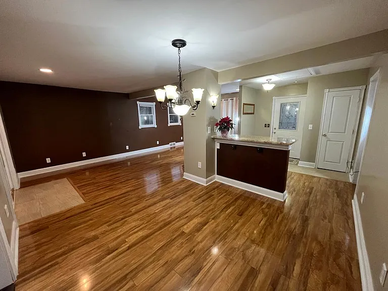 364 Hickory Dr — Photo 5