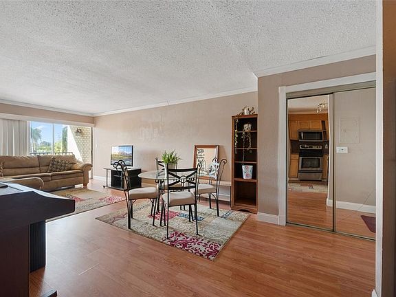 5th image of 10365 Paradise Blvd APT 22
