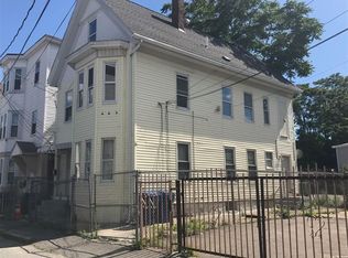 8 Winslow Pl, Lawrence, MA 01840