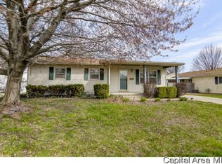 205 Stutely Ln, Springfield, IL 62704