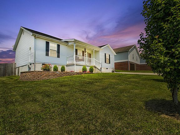 4th image of 856 Thorn Trace Dr