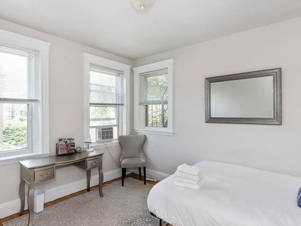 2nd image of 211 Park Dr APT 31C