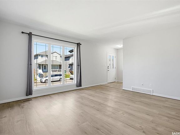 4th image of 435 COAD MANOR