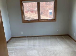 216 7th Ave S #2, Clinton, IA 52732