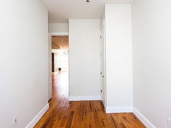 3rd image of 95 N Henry St APT 3