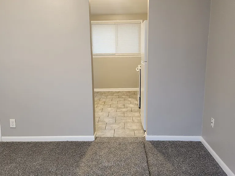 4418 Vernon Ave — Photo 8
