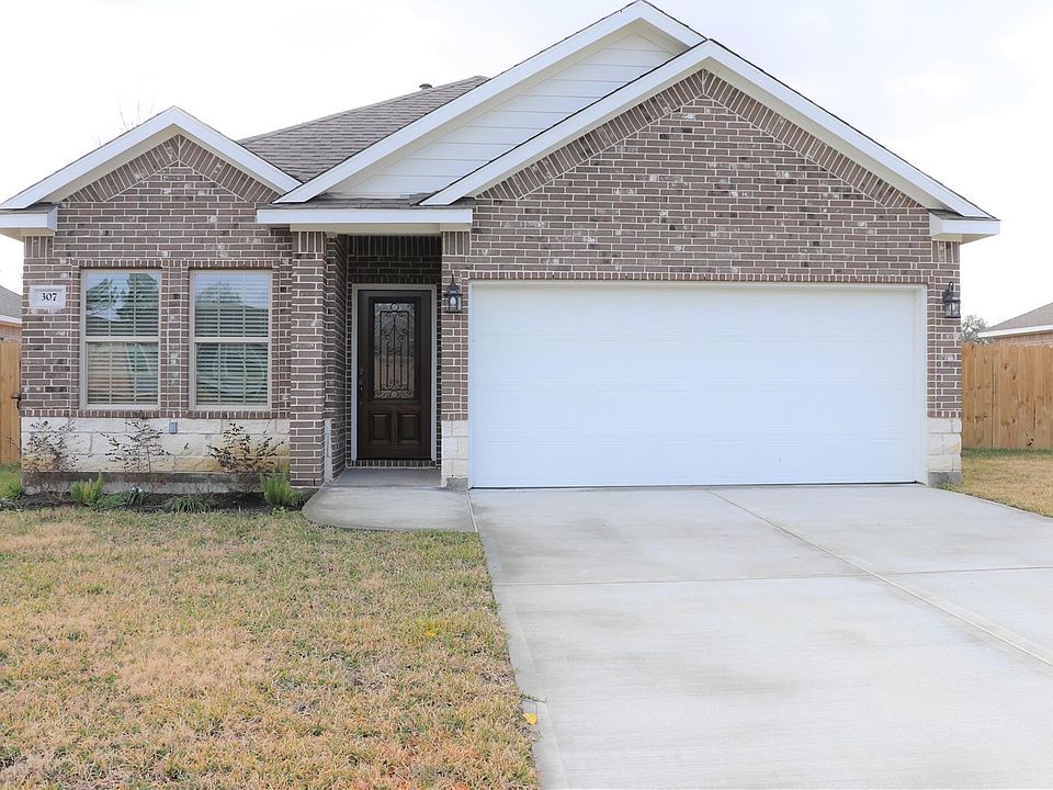 1st image of 307 Carlos Leal Dr