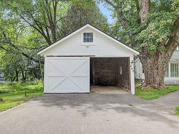 5th image of 293 Meadow Rd