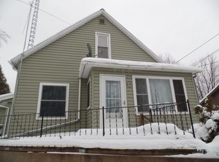 112 9th St S, Babbitt, MN 55792