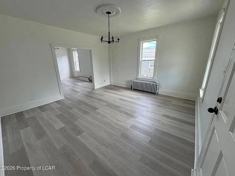 1424 N Market St — Photo 3