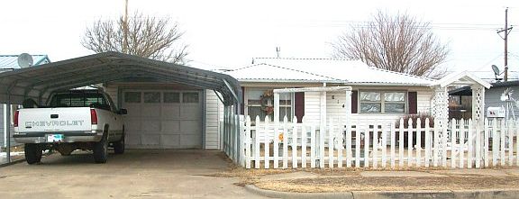 2nd image of 614 Magnolia St