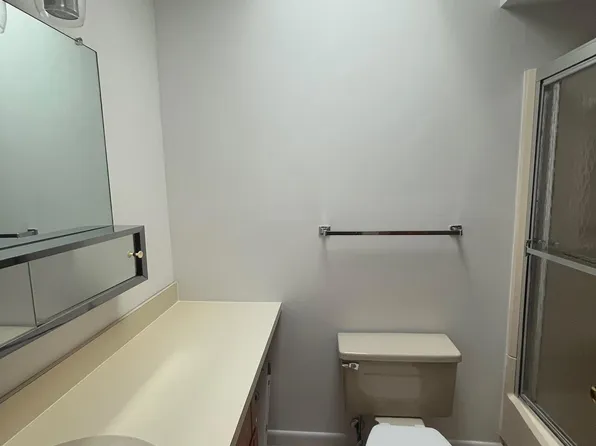 1437 John Street image 11 of 13