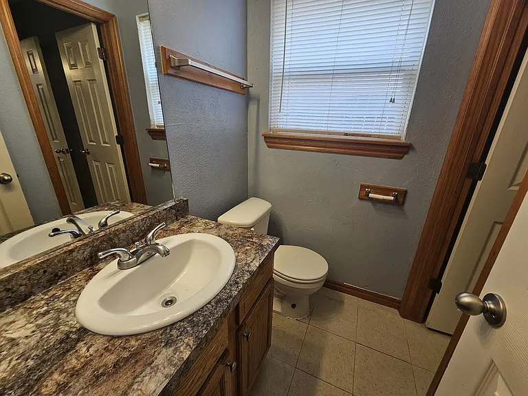 6208 NW Birch Ave — Photo 12