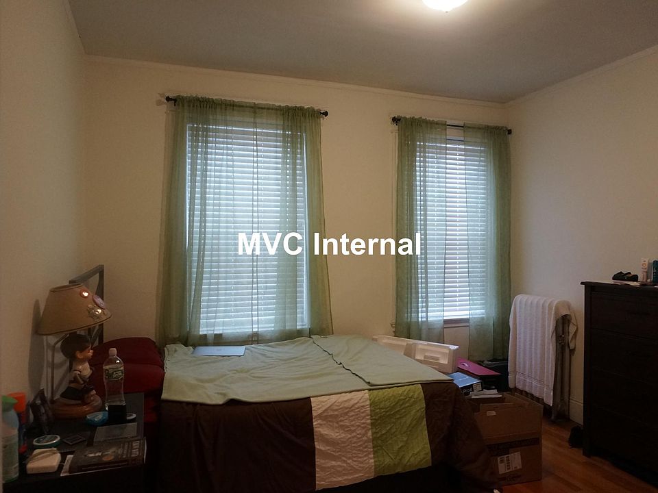 2nd image of 42 Strathmore Rd APT 42