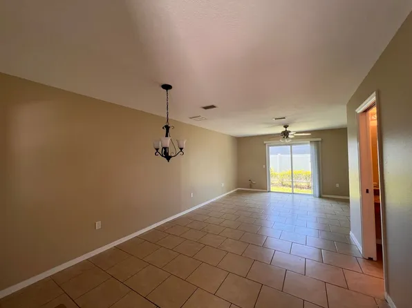 Rainbow Lake Apartments, 1007 57th Ave W #1069, Bradenton, FL 34207