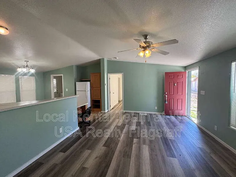 405 W Phoenix Ave #1 — Photo 4
