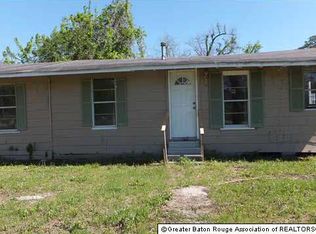 1400 Besson Ln, Sunshine, LA 70780