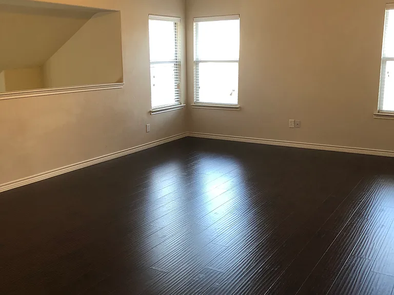 8304 Hitching Trl — Photo 3