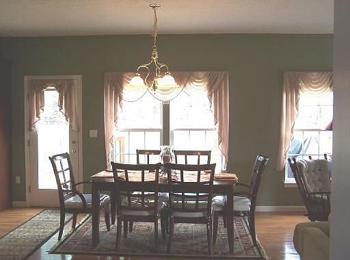 Dining Room: Dining area is bright and spacious, this home has a open free flo