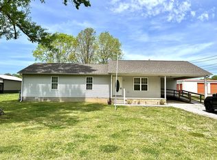 92 Chase Bend Rd, Estill Springs, TN 37330