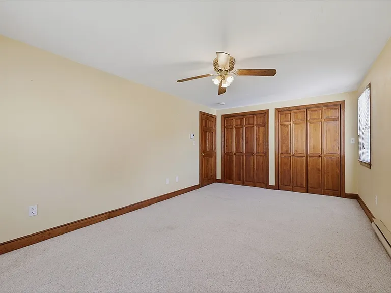 21 Janet Cir #2 — Photo 23
