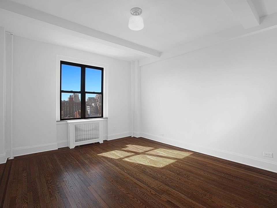 1st image of 208 W 23rd St APT 811