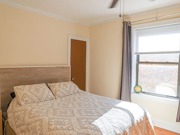 4th image of 4628 N Wolcott Ave #3B