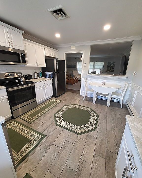 1st image of 1147B Argyll Cir