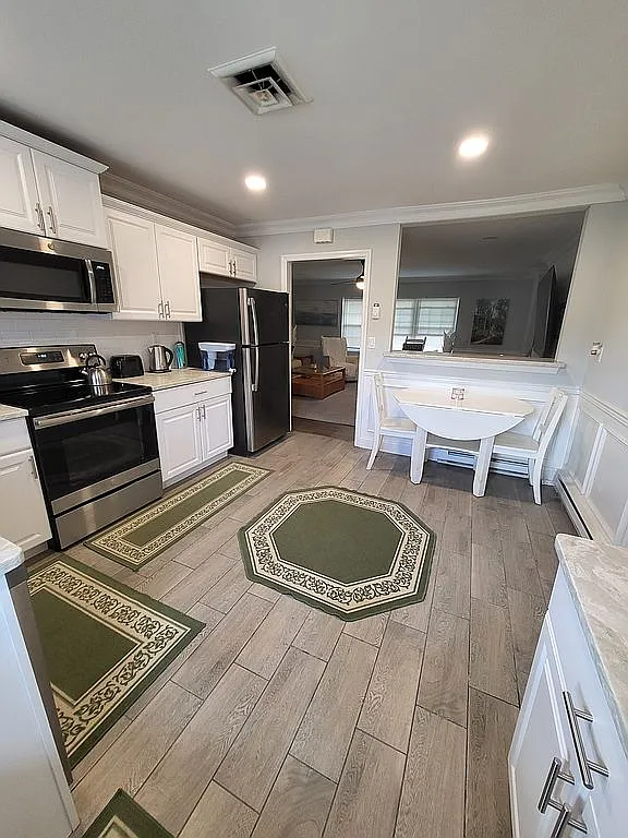 1147B Argyll Cir photo 1