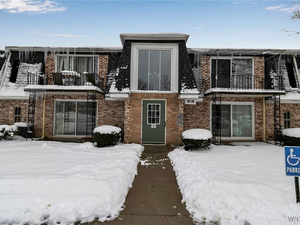 1st image of 90 Foxberry Dr S #A