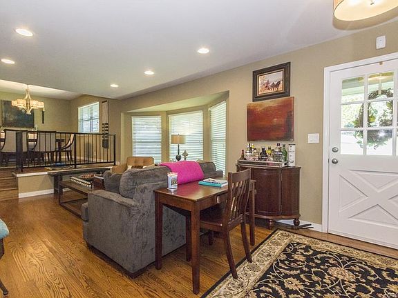2nd image of 1301 Luker Ln