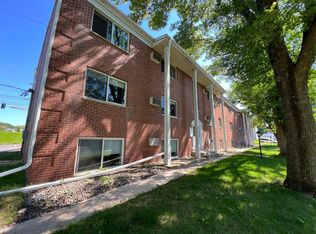 423 27th St NE #301, Rochester, MN 55906