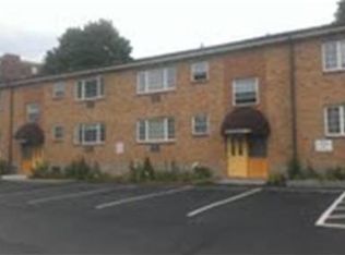 34 Dean St APT 3, Worcester, MA 01609