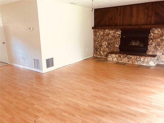 4th image of 1515 Elsasser St