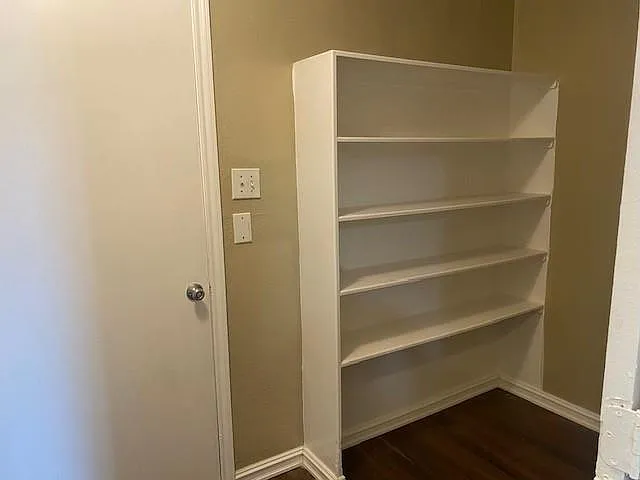 5906 Drenner Park Ln — Photo 14