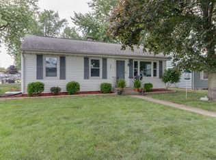 309 Meadows Ave, Bloomington, IL 61701