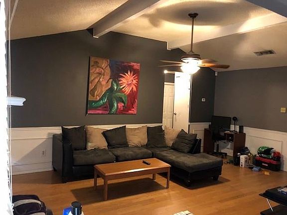2nd image of 1703 Bayou Dr