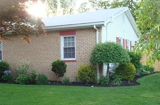 4th image of 53 Willis Dr