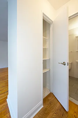 Rented by Buchbinder & Warren | media 23