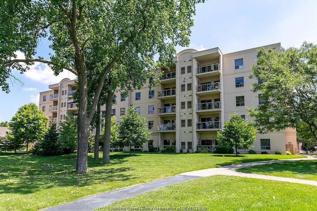 315 Village Grove Dr 103, Tecumseh, ON N8N 5G4 Zillow