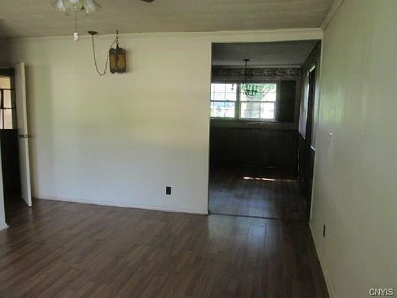 4th image of 104 Timwood Dr