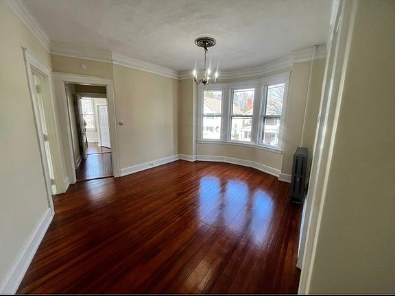 2nd image of 461-465 Pawling Ave